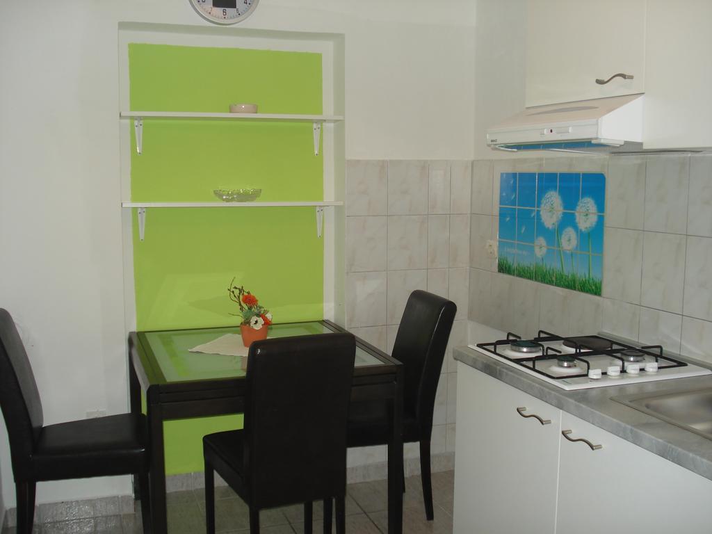 Apartments Besedic Mandre Exterior photo